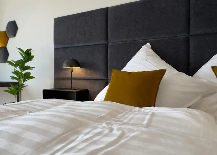 Aryve Boutique-apartment Dresdner Penthouse Mit Dachterrasse - Tiefgaragenstellplaetze - Design-interieur شقة