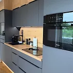 Aryve Boutique-apartment Dresdner Penthouse Mit Dachterrasse - Tiefgaragenstellplaetze - Design-interieur Daire