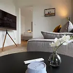 Aryve Boutique-apartment Dresdner Penthouse Mit Dachterrasse - Tiefgaragenstellplaetze - Design-interieur Dresden