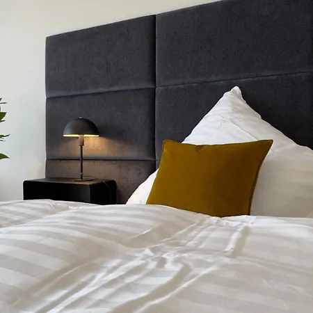 Aryve Boutique-apartment Dresdner Penthouse Mit Dachterrasse - Tiefgaragenstellplaetze - Design-interieur شقة